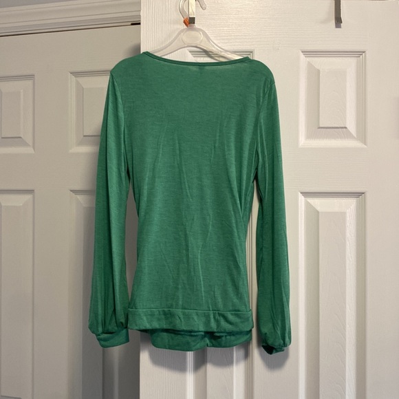 NWT Long Sleeve Round Collar Marled T Shirt - Picture 3 of 3